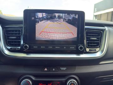 Car image 24