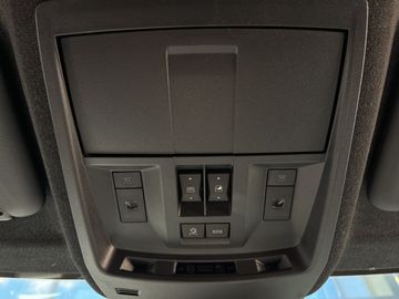 Car image 31