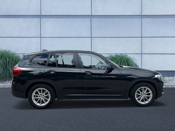 BMW X3 xDrive20d Advantage 140 kW image number 2