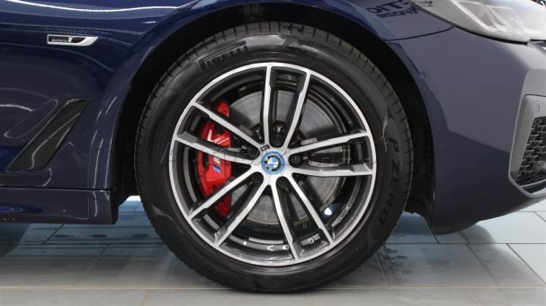 BMW 530 Touring xDrive 215 kW image number 4