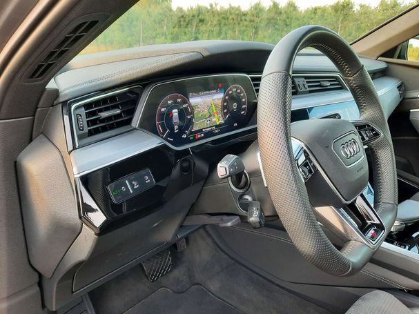 Audi e-tron 55 quattro 300 kW image number 27