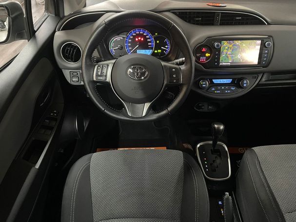 Toyota Yaris Hybrid 74 kW image number 25