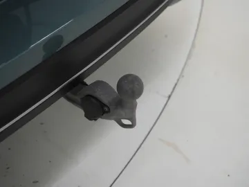 Car image 43