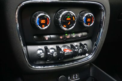 Car image 39