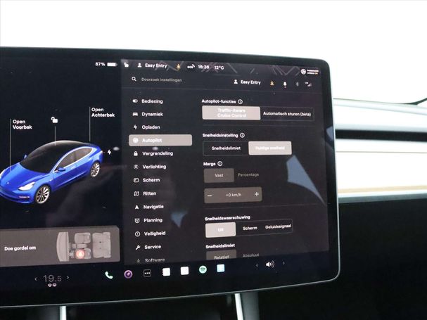 Tesla Model 3 60 Plus 225 kW image number 27