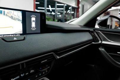 Car image 40