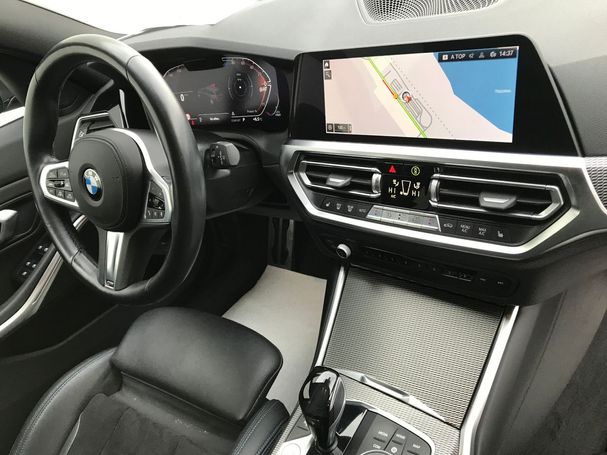 BMW 320d Touring M Sport xDrive 140 kW image number 10