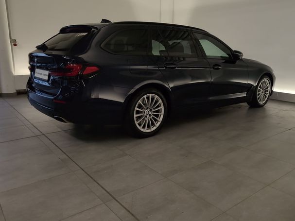 BMW 530d Touring xDrive 210 kW image number 6