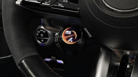 Car image 29