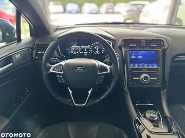 Car image 38