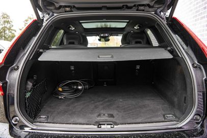 Car image 36