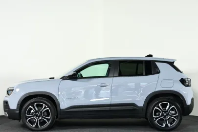 Car image 35