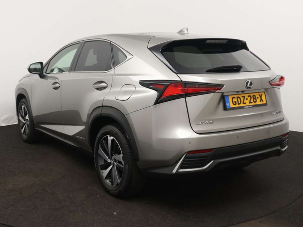 Lexus NX 300 h AWD 145 kW image number 18