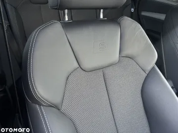 Car image 33