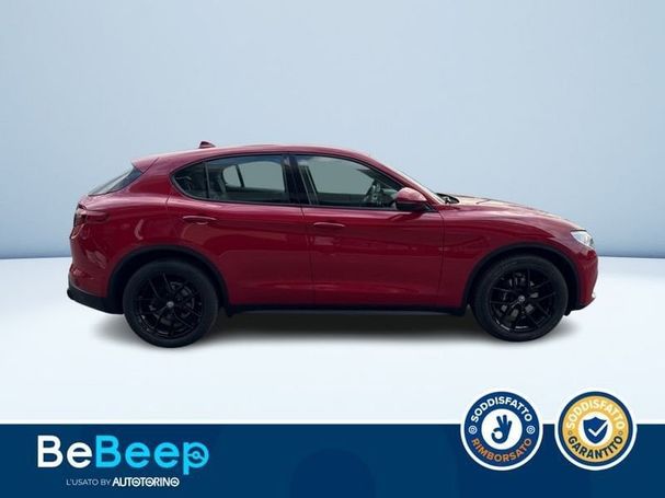 Alfa Romeo Stelvio 2.2 140 kW image number 9