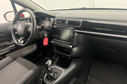 Car image 22