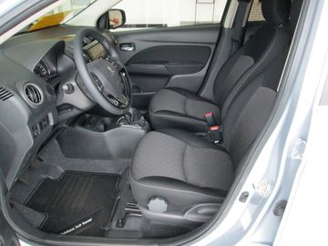 Car image 11