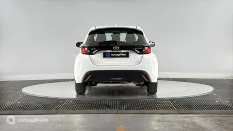 Car image 5