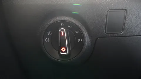 Car image 40