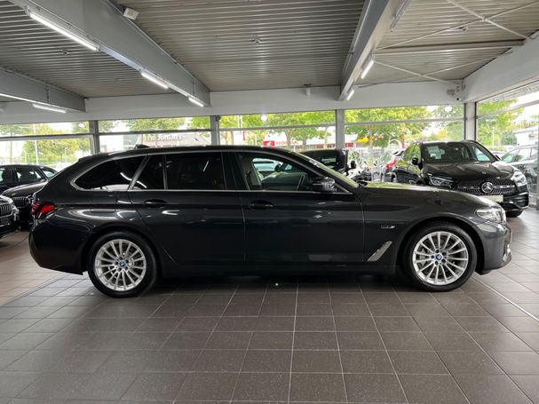 BMW 530 Touring xDrive 215 kW image number 8