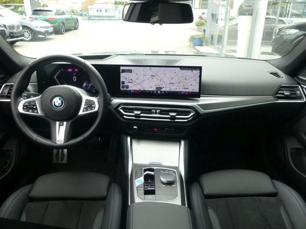 BMW i4 eDrive M Sport 210 kW image number 17