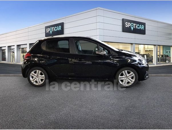 Peugeot 208 PureTech 82 Signature 61 kW image number 5