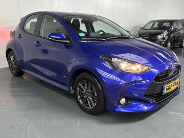 Car image 26
