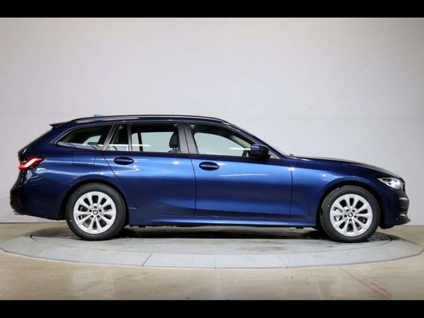 BMW 330 e Touring 215 kW image number 2