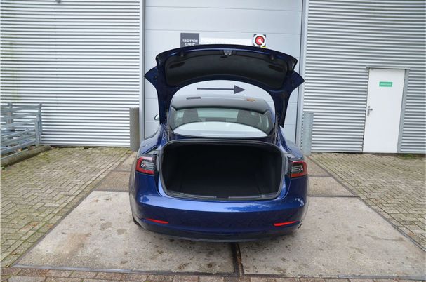 Tesla Model 3 60 Plus 175 kW image number 27