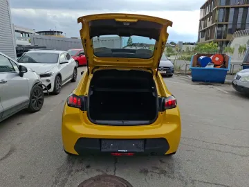 Car image 21