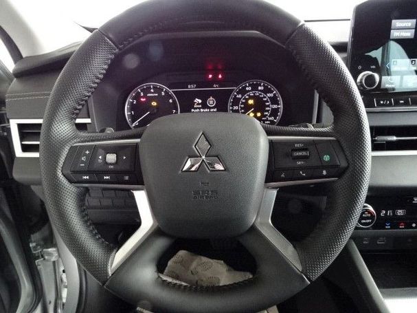 Mitsubishi Outlander 135 kW image number 17