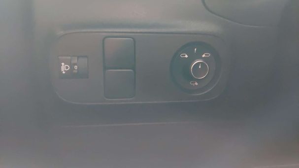 Citroen C3 BlueHDi 100 FEEL 75 kW image number 27