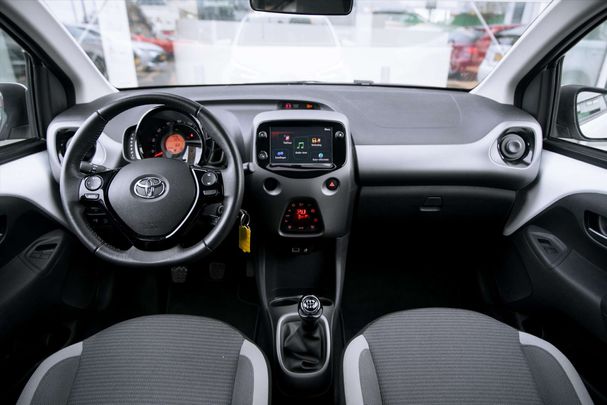 Toyota Aygo 53 kW image number 11