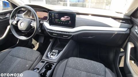 Car image 37