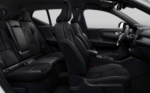 Volvo XC40 B4 Plus Dark 145 kW image number 10