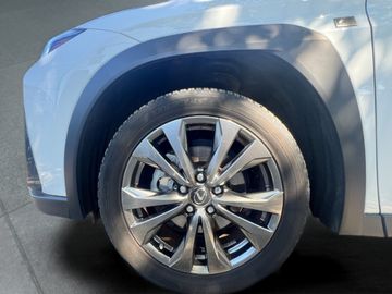 Car image 20