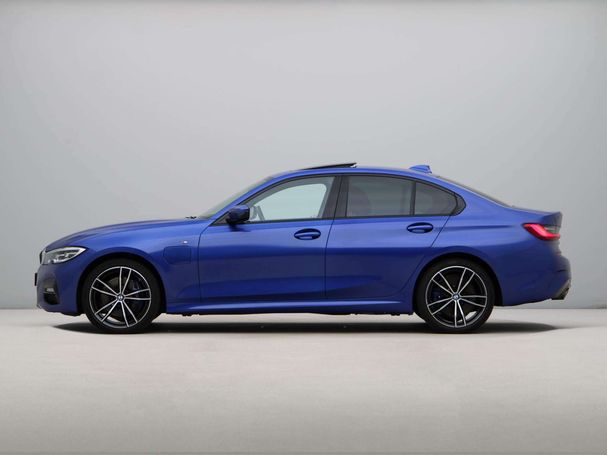 BMW 330 e M Sport 218 kW image number 11