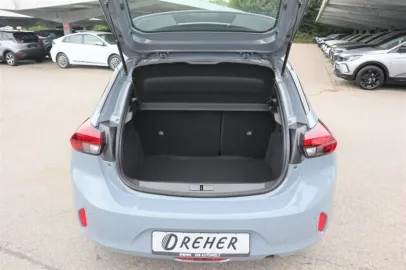 Car image 24