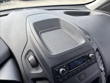 Car image 28