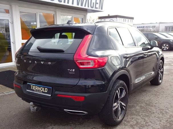 Volvo XC40 T4 140 kW image number 7