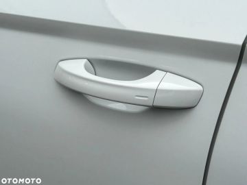 Car image 36