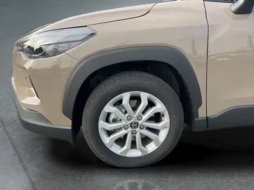 Car image 21