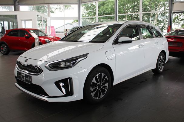 Kia Ceed Sportswagon Plug-in Hybrid Vision 104 kW image number 1