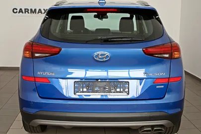 Car image 27