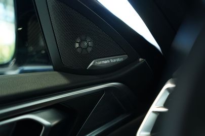Car image 48
