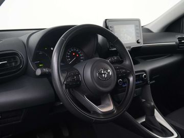 Car image 30