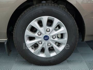 Car image 36