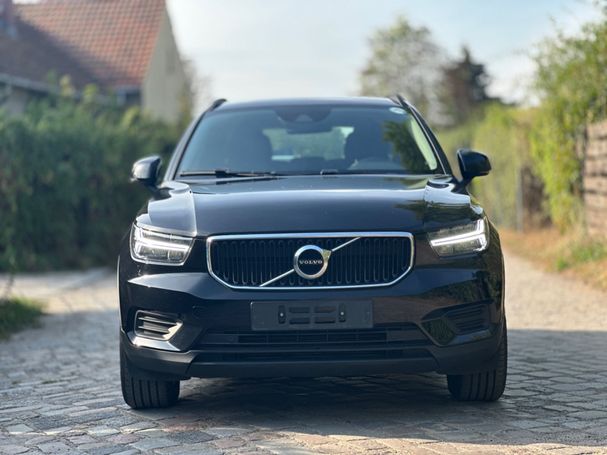 Volvo XC40 Momentum 110 kW image number 3