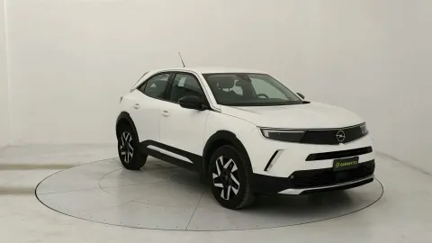 Car image 2