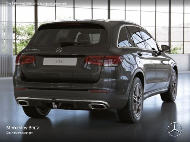 Mercedes-Benz GLC 300 de 225 kW image number 4